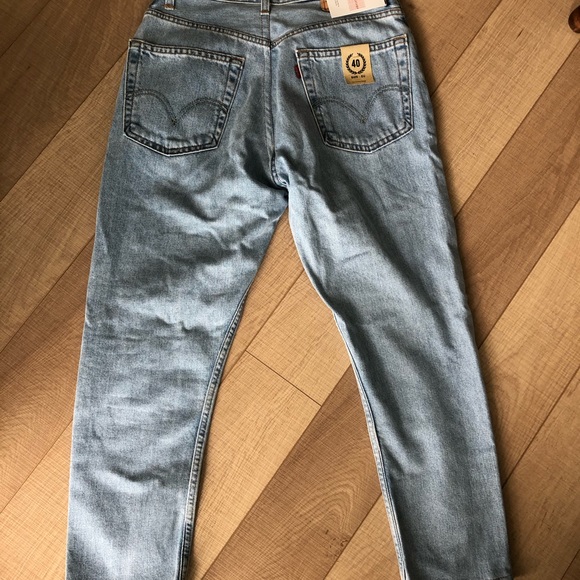 Levis Vintage Stone Washed Boyfriend Jeans - Picture 4 of 5